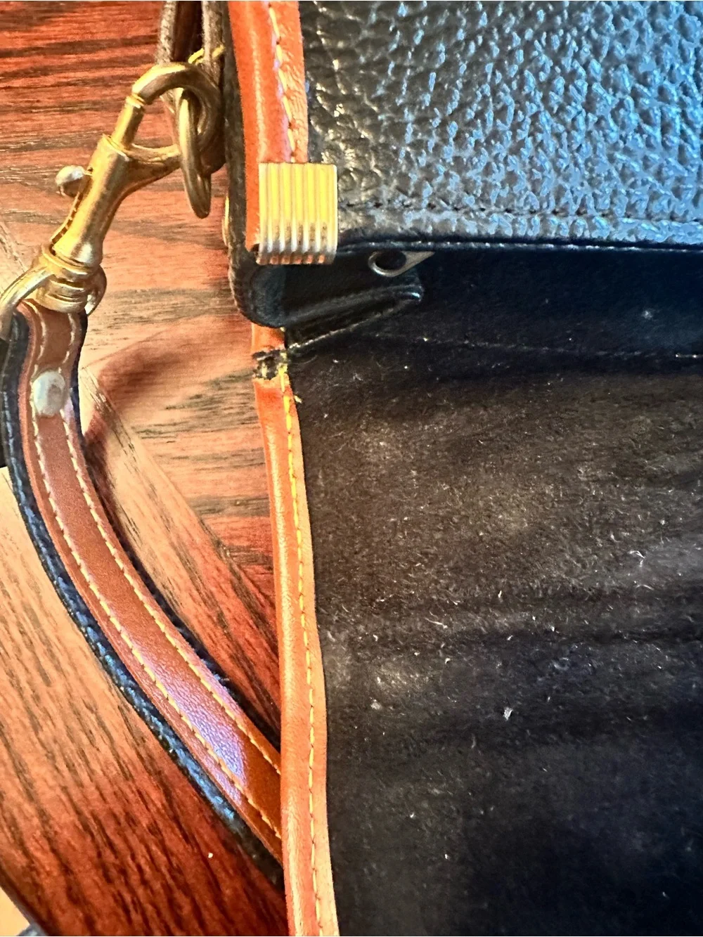 Vintage Dooney and Bourke AWL Black British Tan Crossbody Messenger Bag